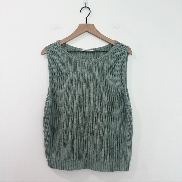 Abercrombie & Fitch Tops - Abercrombie & Fitch Slash Shaker Tank Knit Sweater Vest size Large